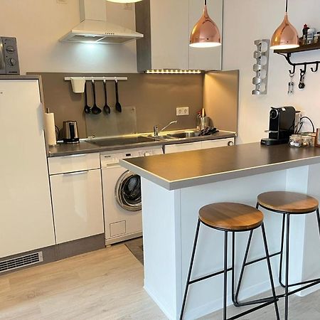 Living At Saarpartments -Adultsonly- 2 Bedrooms, Kitchen - Business & Holiday Apartments For Long- And Short Term Stay, 3 Min To Train Station, Secure E-Bike Parking! Saarbrücken Buitenkant foto