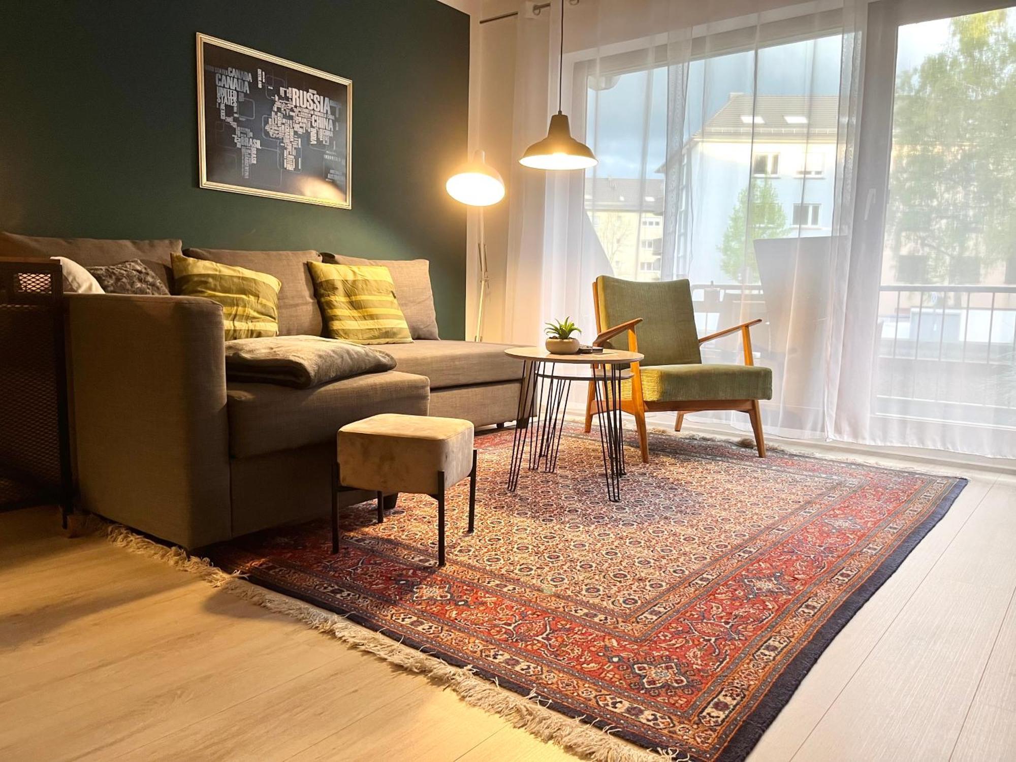 Living At Saarpartments -Adultsonly- 2 Bedrooms, Kitchen - Business & Holiday Apartments For Long- And Short Term Stay, 3 Min To Train Station, Secure E-Bike Parking! Saarbrücken Buitenkant foto